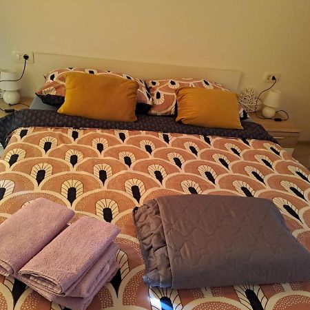 Appartement Apartman Tanja à Bilice Extérieur photo